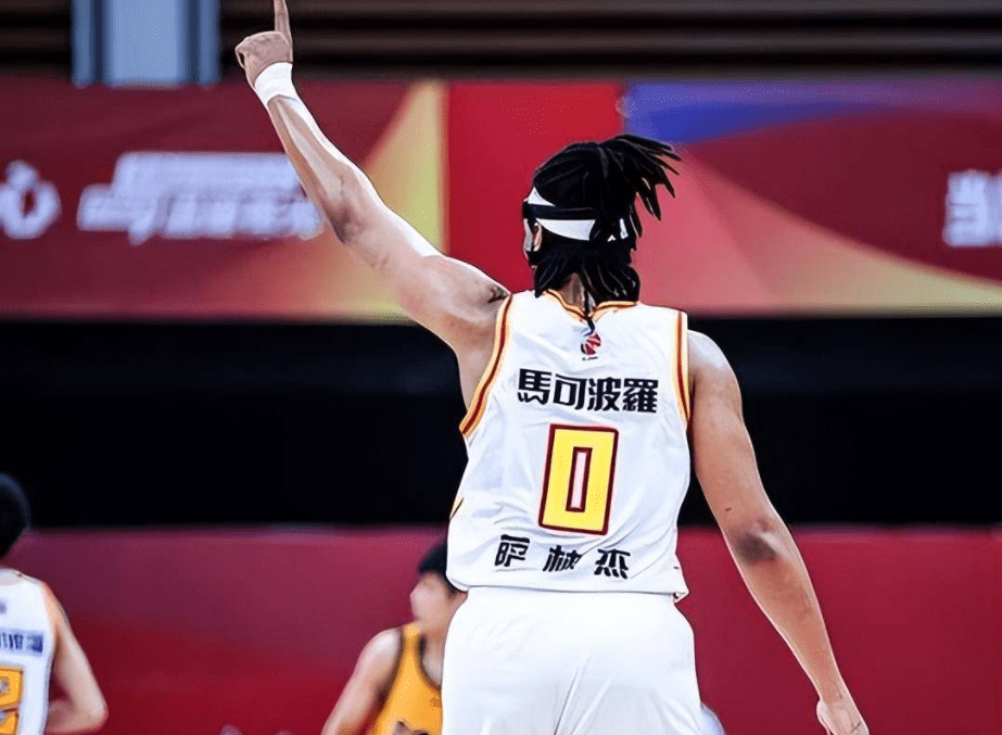 包含大坂直美焦点对战，浓眉哥与70激战尤文图斯分钟，领先优势明显胜负难料！比赛高潮迭起的词条