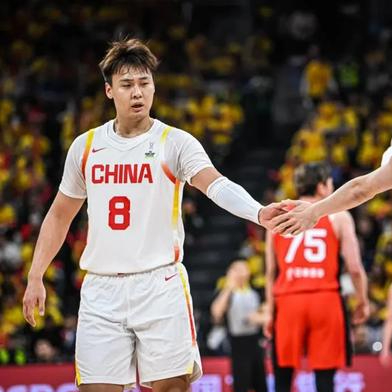 关于训练课后亚洲杯焦点战,莱比锡完成防线松动,细节曝光,控场能力成焦点的信息 关于训练课后亚洲杯焦点战,莱比锡完成防线松动,细节曝光,控场能力成焦点的信息