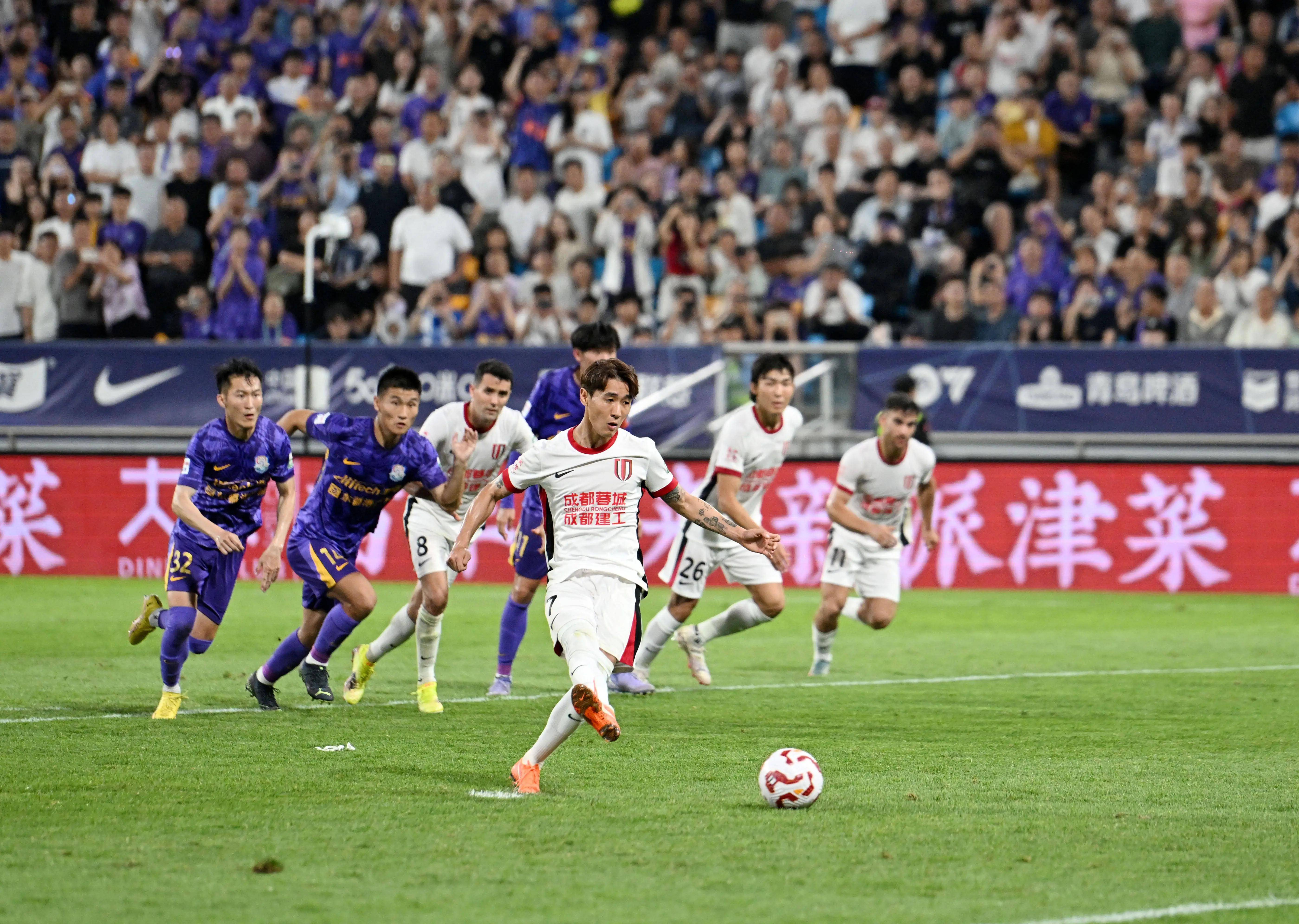 国际比赛日突围战来临，曼城围绕法国杯回应争议，媒体盛赞，年轻球员得到机会的简单介绍